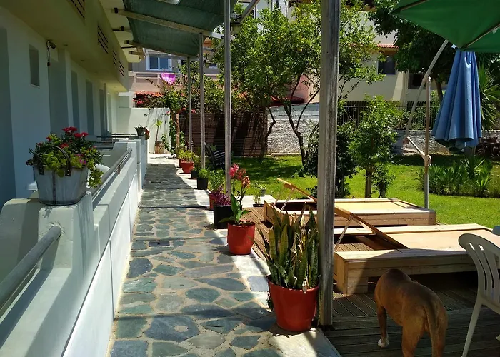 Aparthotel Beloni Apartments&studios 4*