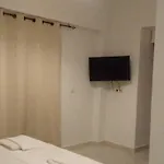 Beloni And Hriszí Aktí Haniá