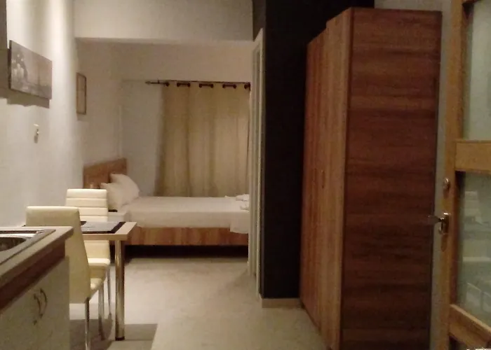 Beloni And 4* 하니아